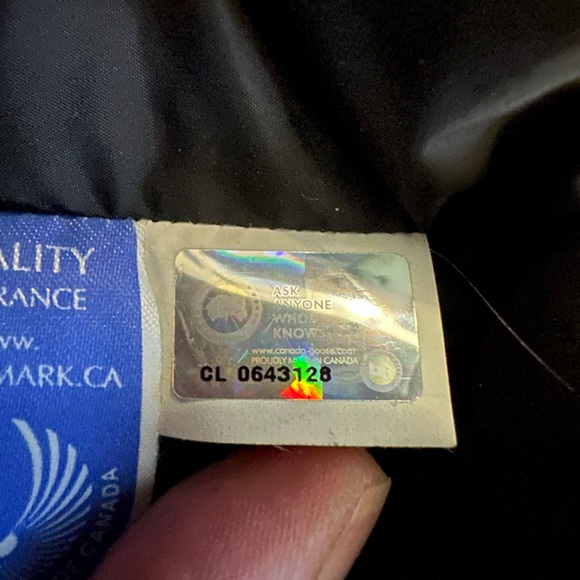 Canada Goose Expedition Level 4 XXL Black Coyote Fur Trimmed Parka - Picture 6 of 7